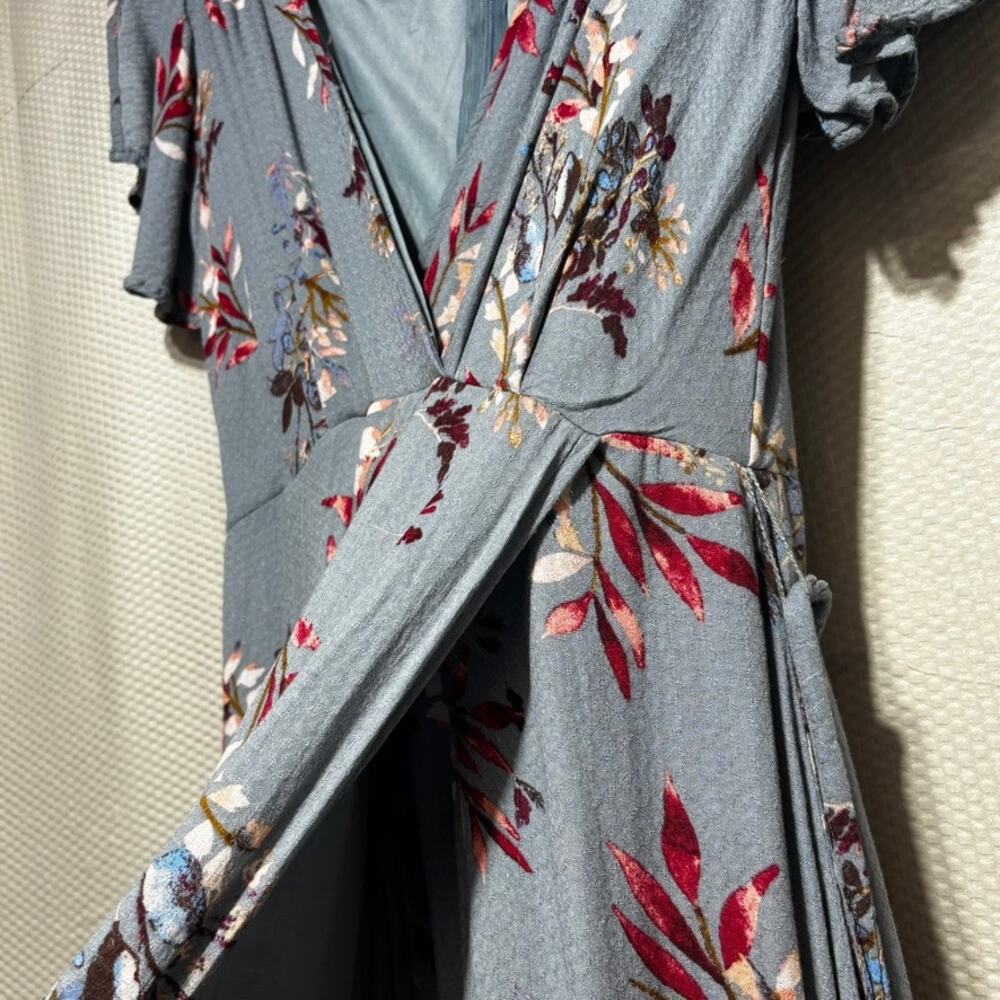 Lulus Blue Floral Maxi Dress Medium Boho Short Sleeve Empire Waist Wrap Flowy - Picture 6 of 11